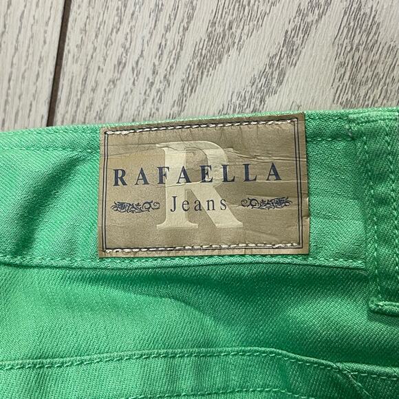 Rafaella Vibrant Green Capris - Picture 7 of 10